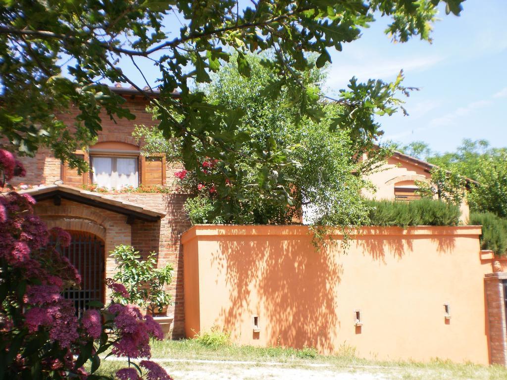 Agriturismo Poggio Al Tesoro Crespina Bilik gambar