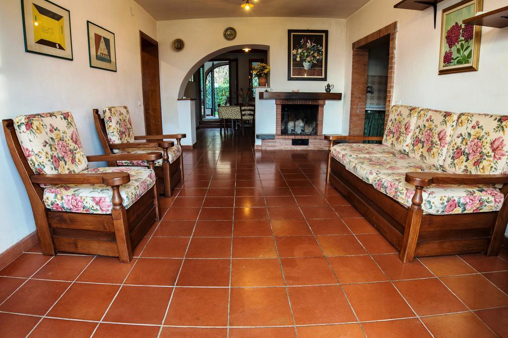 Agriturismo Poggio Al Tesoro Crespina Luaran gambar