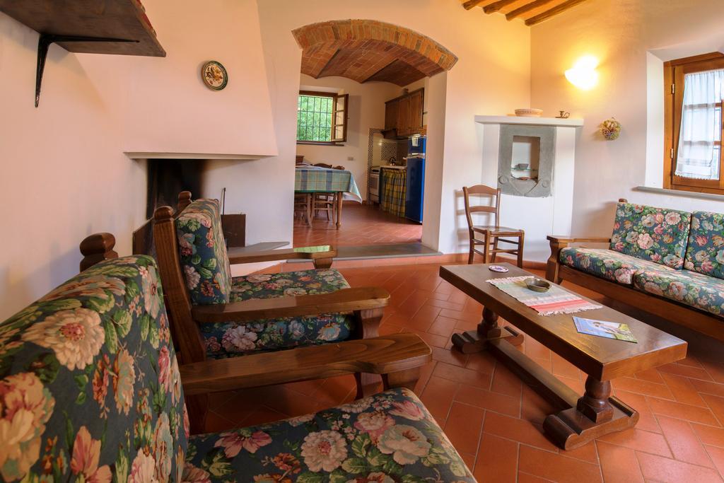 Agriturismo Poggio Al Tesoro Crespina Luaran gambar